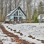 Charming Pocono Lake Cabin With Hot Tub And Fire Pit