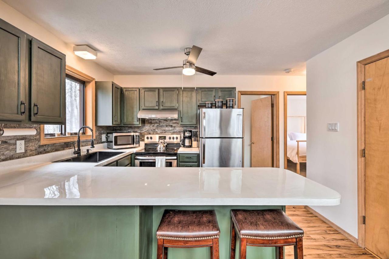 Charming Pocono With Hot Tub And Fire Pit * Pocono Lake