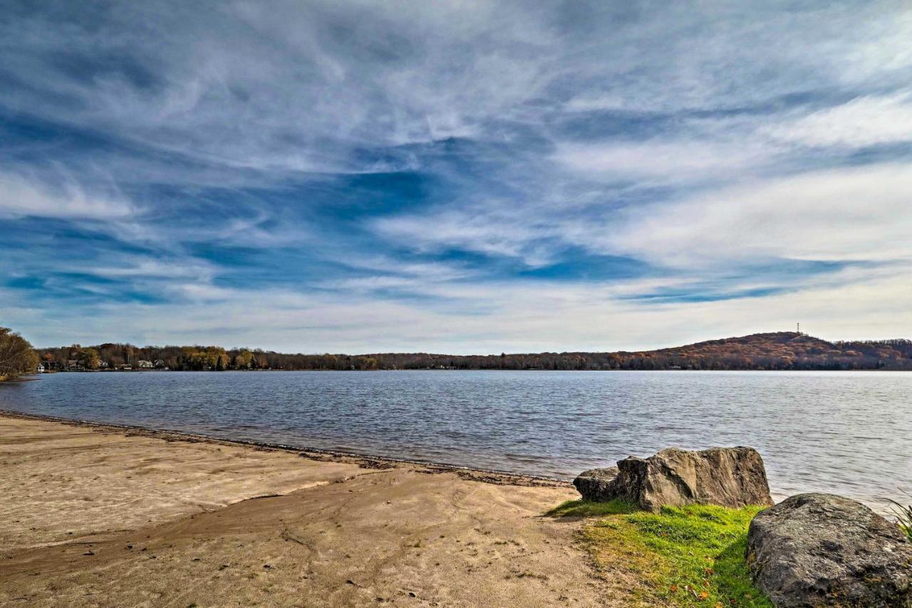 Charming Pocono With Hot Tub And Fire Pit Pocono Lake
