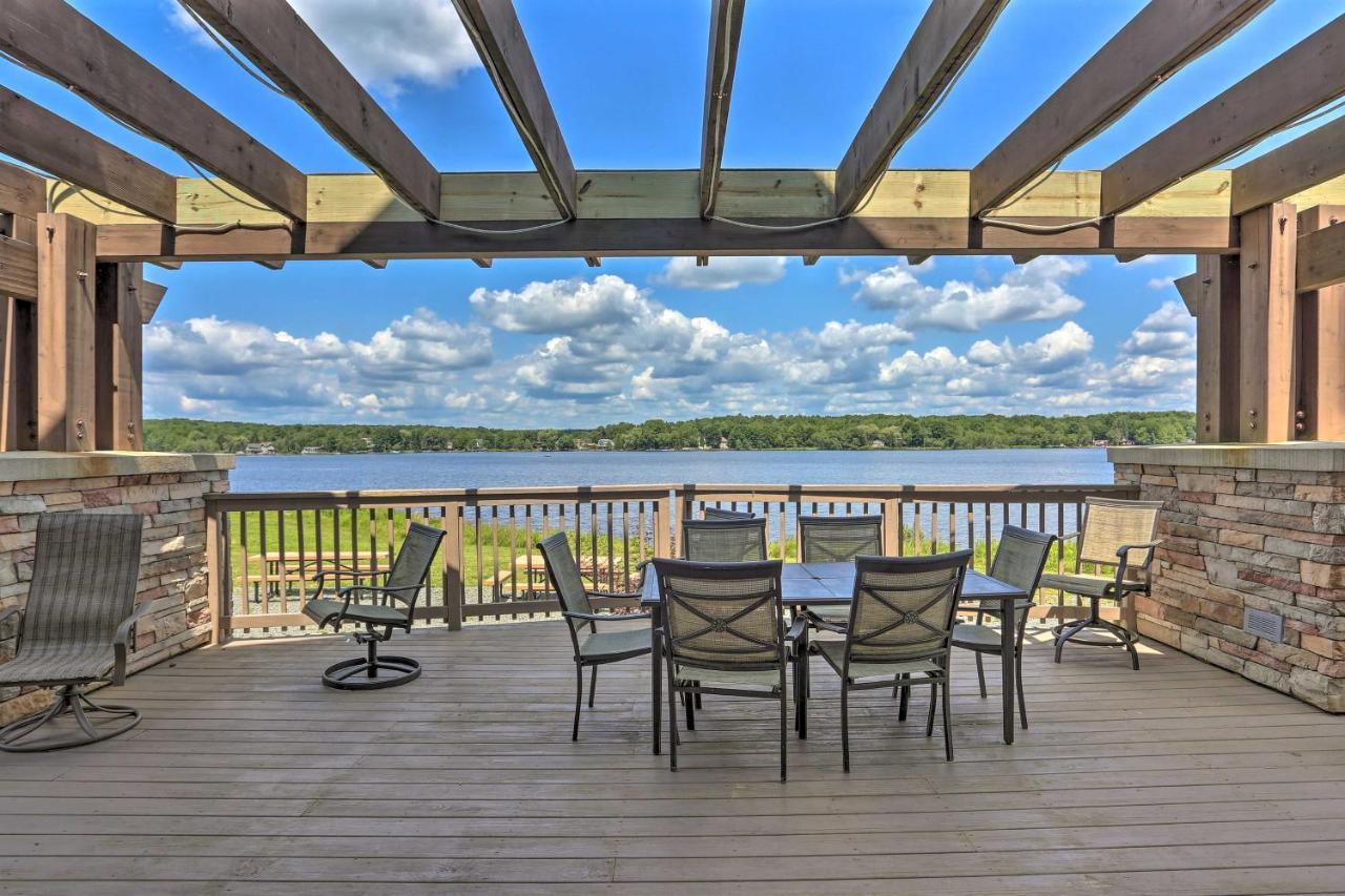 Holiday home Charming Pocono With Hot Tub And Fire Pit Pocono Lake